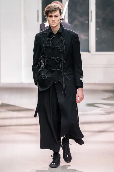 Look 24